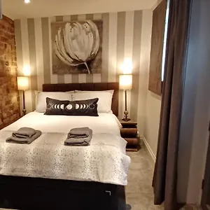 Dragon's Retreat 2 Bedroom Apartment